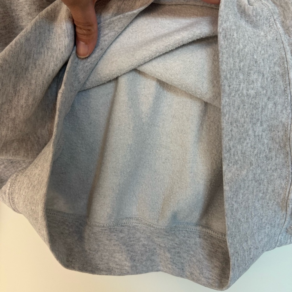 Medium Grey Gray Crewneck Cozy Pullover Sweatshirt Loungewear Comfy Chill Vibes - Picture 8 of 10